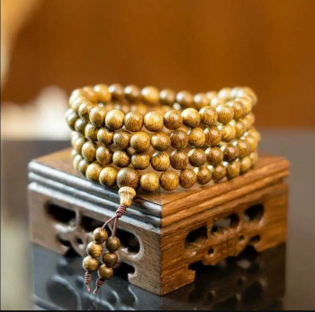 Siêu Phẩm Vòng Tay Trầm Hương 108 Hạt Hiếm Có- Mùi Thơm Đỉnh Cao- Chất Dầu Siêu Đẹp